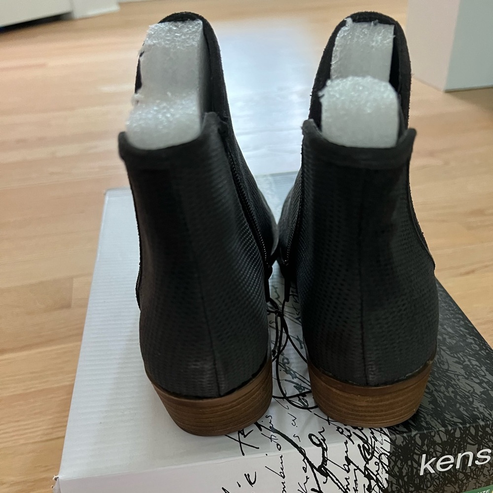 Nib Kensie Gerona Perforated Booties - image 7